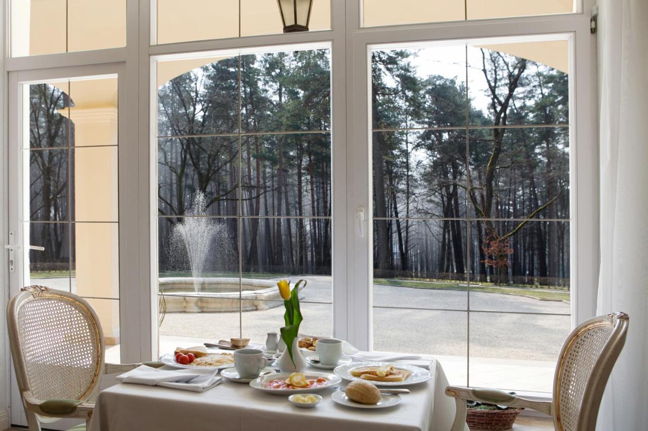 Kronon Park Hotel Grodno Restaurant photo
